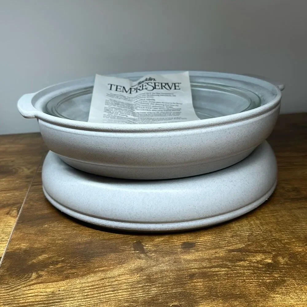 Aladdin Tempreserve IPC150 Round Pie Casserole Carrier & Pyrex 209